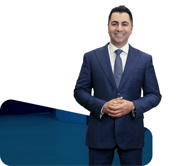 دکتر احسان صالح پزشک زیبایی در شیراز