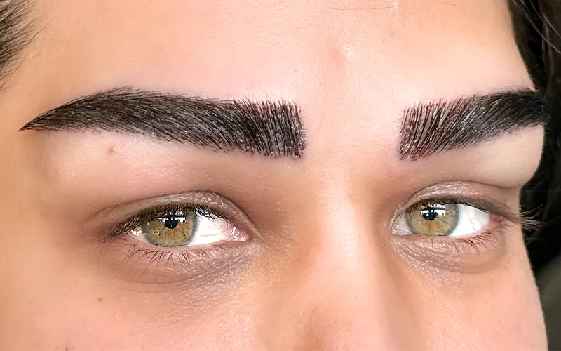 تصویر بعد از کلینیک تخصصی کاشت ابرو در شیراز  | خواب طبیعی و تراکم حداکثری